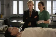 Julia Durant (Sandra Borgmann, l.); Elif Kaymaz (Ilknur Boyraz, r.)