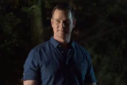 Bobby Nash (Peter Krause)