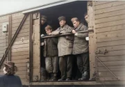 Soldaten in einem Zug