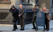 L-R: ,SWAT Commander (Russ Grant), Lieutenant Sean Cavanaugh (Brian Goodman), Barry Frost (Lee Thompson Young), Vince Korsak (Bruce McGill)