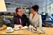 Mit Jens Kessler (Ingolf Lück) hat auch Hanna Liebhold (Barbara Wussow) alle Hände voll zu tun.