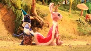 Guetnachtgschichtli Flapper & Fründe Staffel 1 Folge 6 Pinky, als Prinzessin verkleidet, plant eine Verkleidungsparty, benimmt sich aber derart prinzessinenhaft zickig, dass keiner kommen will.
