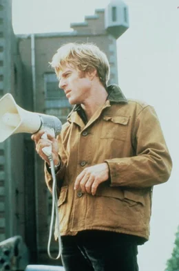 Nach der Amts&uuml;bernahme versucht der junge Gef&auml;ngnisdirektor Brubaker (Robert Redford), Reformen durchzusetzen, doch korrupte Beh&ouml;rden und profitgierige Unternehmen sabotieren seine Vorschl&auml;ge ...