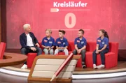 v.li.: Guido Cantz,  Veith Bosch, Janosch Lauth, Nick Zimmerle und Zoé Zimmerle von der HSG Triefels.