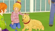 Hündin Polly ist ganz brav und lässt sich geduldig von Conni streicheln.