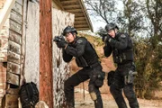 David Lim (Victor Tan), Alex Russell (Jim Street).