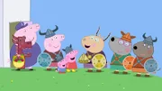 Heute verbringen Peppa und Schorsch (mi.) den Tag mit Oma Wutz und ihren Freundinnen, um Wikinger zu spielen. Sie nutzen Opa Wutz' Boot als Wikingerschiff und stechen in See. Die Wikinger haben viel Spaß auf dem Boot, bis sie bemerken, dass sie ihren Proviant vergessen haben. Auf der Suche nach Essen machen sie einen Landgang und treffen letzten Endes auf Frau Mümmels Imbissstand.