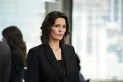 FBI SAC Isobel Castille (Alana De La Garza)