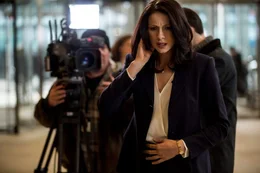 Diane Lester (Caitriona Balfe)