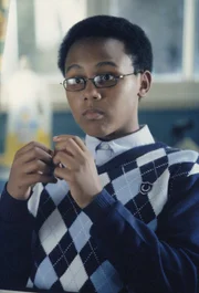 Um Stevies (Craig Lamar Traylor) Notebook zu kaufen, spart Malcolm jeden einzelnen Cent ...