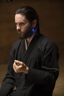 Niander Wallace (Jared Leto)