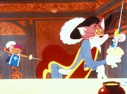 In dieser Serie bekriegen sich Katz und Maus, was das Zeug hält. Egal ob Mausefallen, diverse Schlaginstrumente oder Tomaten als Wurfgeschosse; Tom (re.) und Jerry gehen nie die Ideen aus, um sich gegenseitig das Leben schwer zu machen.