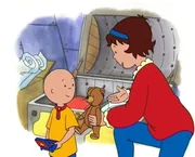 Caillou und seine Mutter finden auf dem Speicher einen Teddyb&auml;ren und eine Spieluhr.