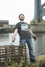 Hat Charlie (Charlie Day) endlich die Lösung für alle finanziellen Probleme gefunden?