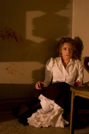 Helene JOY (Dr. Julia Ogden) Réalisation : Farhad MANN, Canada