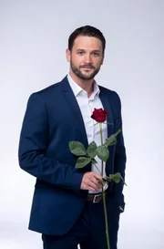 ARD ROTE ROSEN, Telenovela, 18. Staffel mit neuen Folgen ab montags bis freitags um 14.10 Uhr im Ersten. Arne Rudolf als David Wagner.