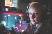 Meg (Alexa Davies)