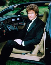 Marco Berio, ein ehemaliger Mitarbeiter von F.L.A.G, nutzt seine Kenntnisse von K.I.T.T. um die CPU des Trans Am au&szlig;er Kraft zu setzen und ihn gegen seinen Besitzer Michael Knight zu wenden.