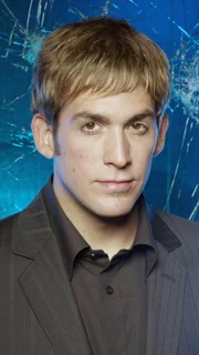 Greg Sanders (Eric Szmanda)