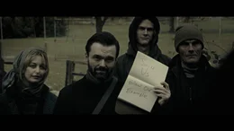 Der Prediger (Billy MacLellan, 2.v.l.)
