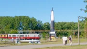 Eine V2 Rakete im Historisch Technischen Museeum Peenemünde.