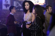 Macy Vaughn (Madeleine Mantock, l.); Maggie Vera (Sarah Jeffery, r.)