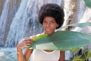 Rosie (Gloria Hendry)