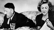 Adolf Hitler (l.)