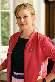 Birte Hanusrichter spielt Jenny Kramer