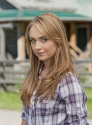 Amy Fleming (Amber Marshall)