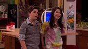 Freddie Benson (Nathan Kress), Carly Shay (Miranda Cosgrove)
