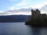 Burgruine am Loch Ness.