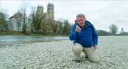 Jeder Stein erzählt eine Geschichte. Colin Devey schaut sich die Kiesel am Münchner Flaucher genauer an. Sie stammen nicht nur aus den Kalkalpen des Tiroler Karwendel, wo die Isar entspringt, sondern teilweise auch aus sehr weit entfernten Gegenden.