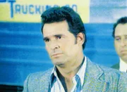 Rockford (James Garner) wird von seinem alten Freund Micelli gebeten, nach dem Fotomodel Jennifer zu suchen. Das Model soll angeblich tot sein, doch Micelli ist überzeugt, daß sie noch lebt.