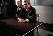 Law & Order Season12 Ep SOLDIER OF FORTUNE, Law & Order Season12, regie USA 2001-2002, Darsteller Elisabeth Rohm, Sam Waterston