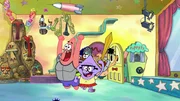 Vorne, l-r: Patrick, Squidina