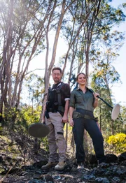L-R: Andrew Leahy und Jacqui Buzetti