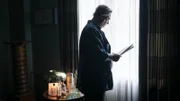 Dr. Schlesinger (Peter Kurth)