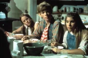 Geraten immer wieder in Schwierigkeiten: (v.l.n.r.) Erin (Mary Beth McDonough), Jason (Jon Walmsley) und Mary Ellen (Judy Norton-Taylor) ...