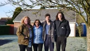 V.l.: Charlie Dimmock, Usha, Harry Rich, David Rich