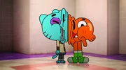 Darwin (re) und Gumball (li) täuschen eine Schlägerei vor. Darwin (re) und Gumball (li) täuschen eine Schlägerei vor.