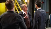 Raymond 'Red' Reddington (James Spader, m.) und Aram Mojtabai (Amir Arison, r.)
