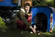 Auch Fritz' (Guido Hammesfahr) Hund Keks möchte mal die Salzsorten probieren.