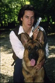 Kommissar Richie Moser (Tobias Moretti) und sein vierbeiniger Begleiter Rex machen den Verbrechern das Leben schwer ...