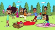 Dadi Disha (2.v.l.), Dada Aman (3.v.l.), Uma (m.), Kunal (3.v.r.)