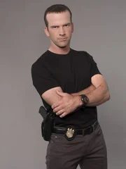 Special Agent Lasalle (Lucas Black) ...