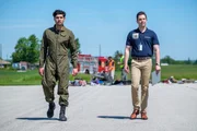 Brantford, Ontario, Kanada - Ermittler Echeverri (gespielt von Isaiah Kolundzic, r.)