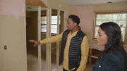 Ein Haus in ruhiger Nachbarschaft in Nashville hat perfekte Voraussetzungen, um es teuer zu verkaufen: drei Schlafzimmer und ein nahezu fertig ausgebauter Keller. Doch Page und DeRon freuen sich zu früh - das Haus zu verkaufen wird komplizierter als gedacht.