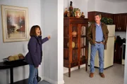 Ein Wasserschaden im Haus der Hecks lässt Frankie (Patricia Heaton, l.) und Mike (Neil Flynn, r.) über einen Umzug nachdenken. Doch ihre Kinder wehren sich mit allen Kräften gegen diese Überlegung ...