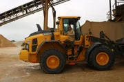 Tobi at loader.